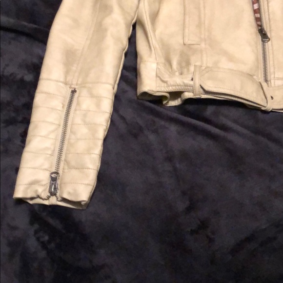 Cream color leather jacket - Picture 5 of 6